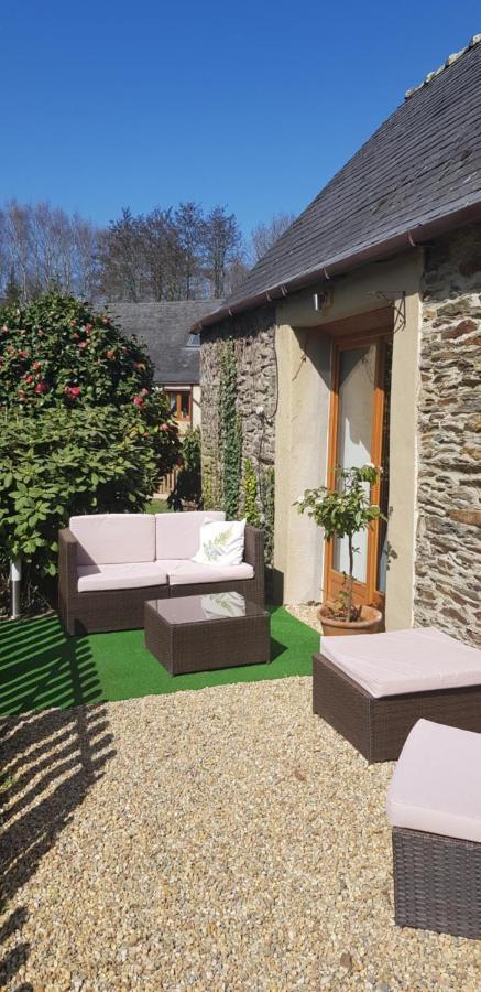 Le Vieux Moulin Gites - Detached Cottage With Garden Views And Pool Guegon Exterior photo