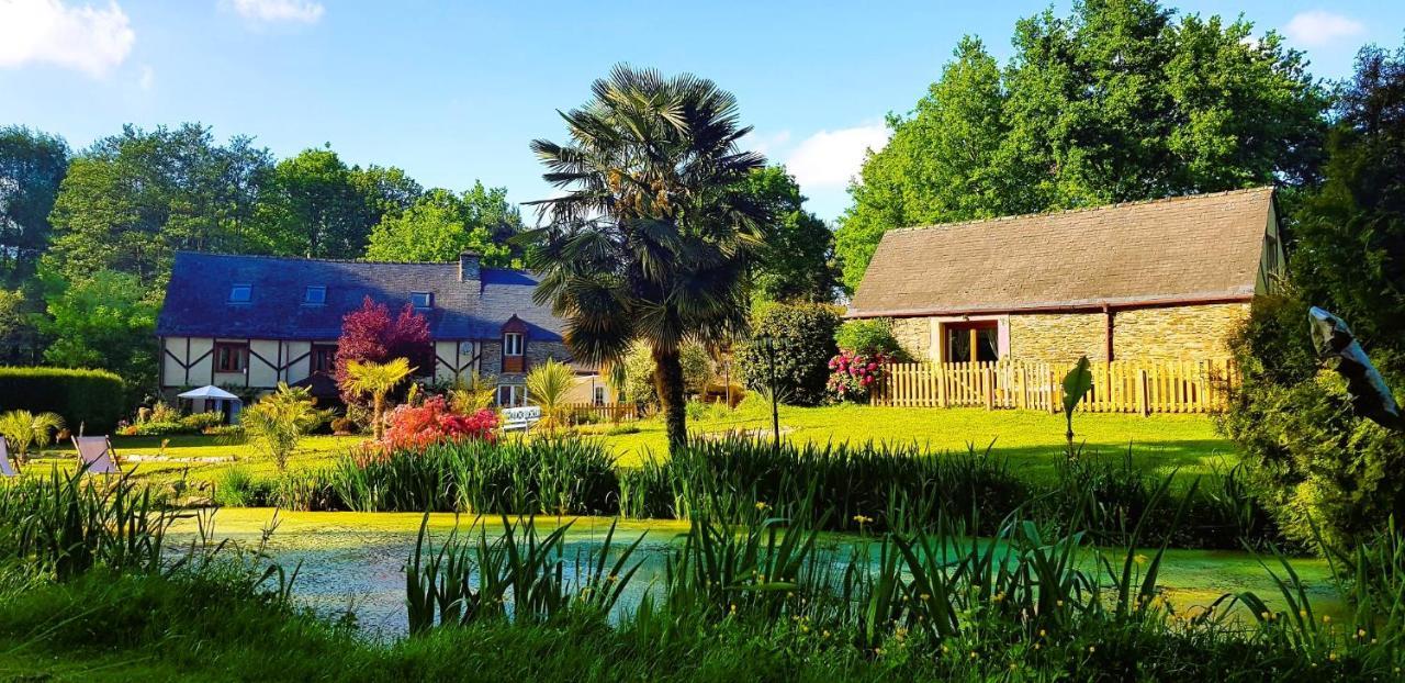 Le Vieux Moulin Gites - Detached Cottage With Garden Views And Pool Guegon Exterior photo