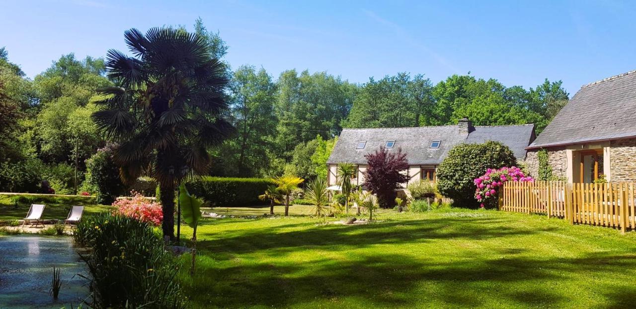Le Vieux Moulin Gites - Detached Cottage With Garden Views And Pool Guegon Exterior photo