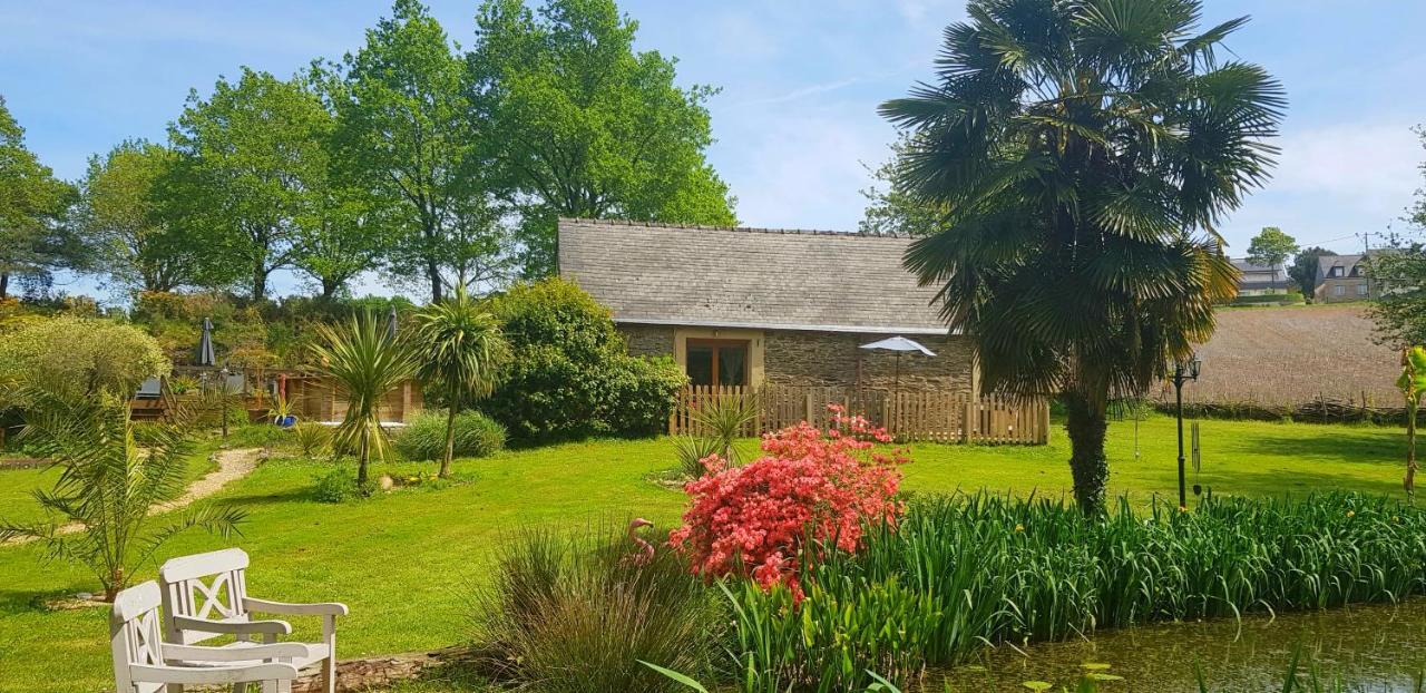 Le Vieux Moulin Gites - Detached Cottage With Garden Views And Pool Guegon Exterior photo